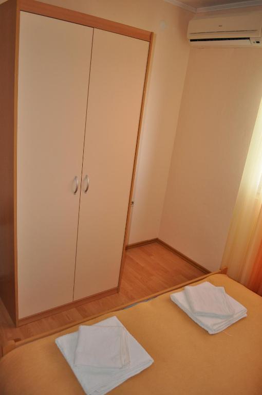 アパートメンツ ゾラ ヴィス 部屋 写真